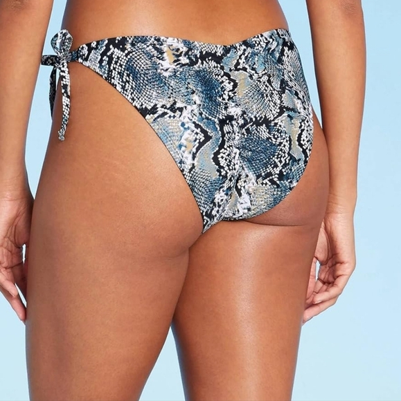 Shade & Shore Low Coverage Ruched Cheeky String Ties NWT Black/Wht/ Blue Snake - Picture 3 of 16